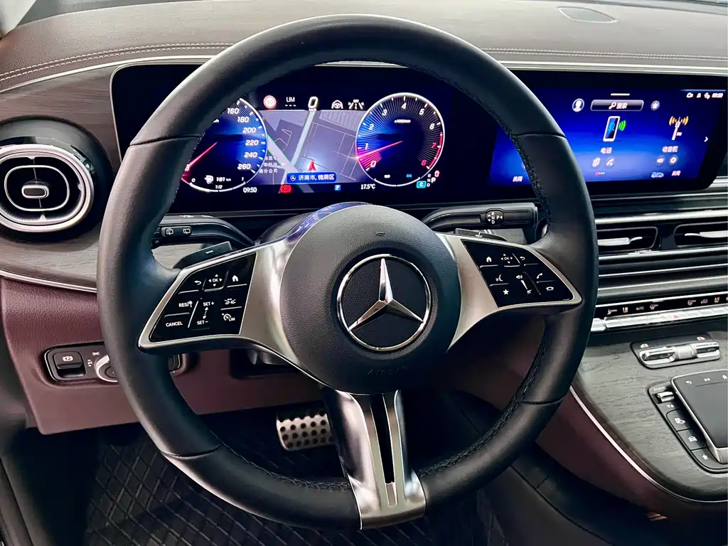 Mercedes-Benz Mercedes-Benz V-Class 2024 V 300 Exclusive Edition 2025 - thumbnail 15