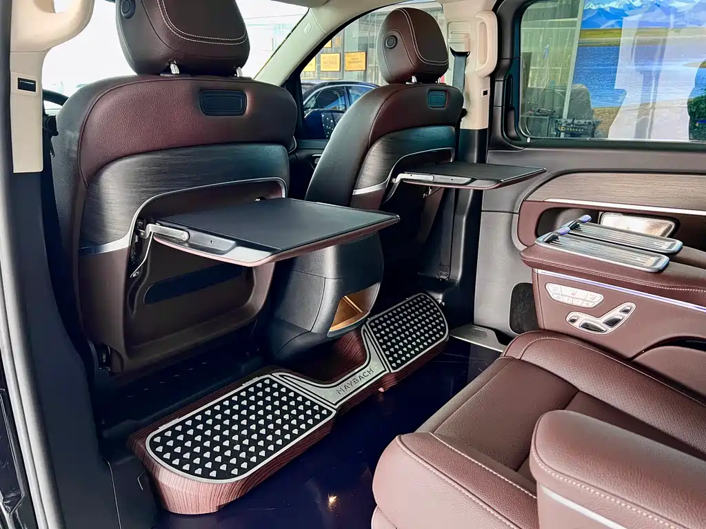 Mercedes-Benz Mercedes-Benz V-Class 2024 V 300 Exclusive Edition 2025 - thumbnail 19