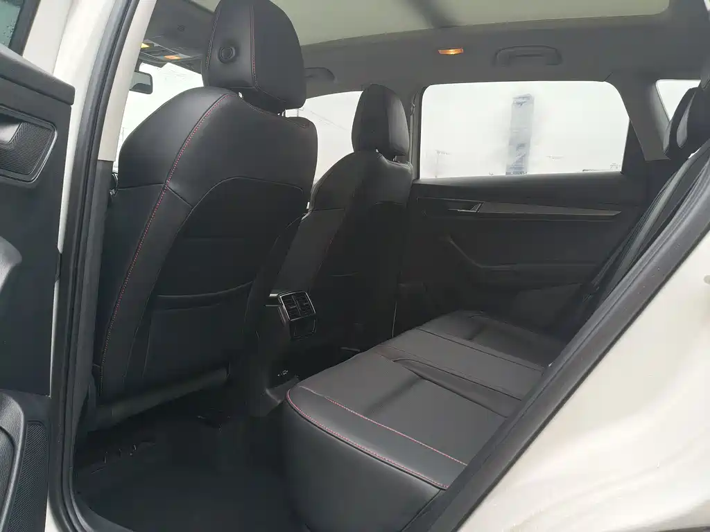 Škoda Karoq 2022 TSI280 Premium 2023 - thumbnail 5