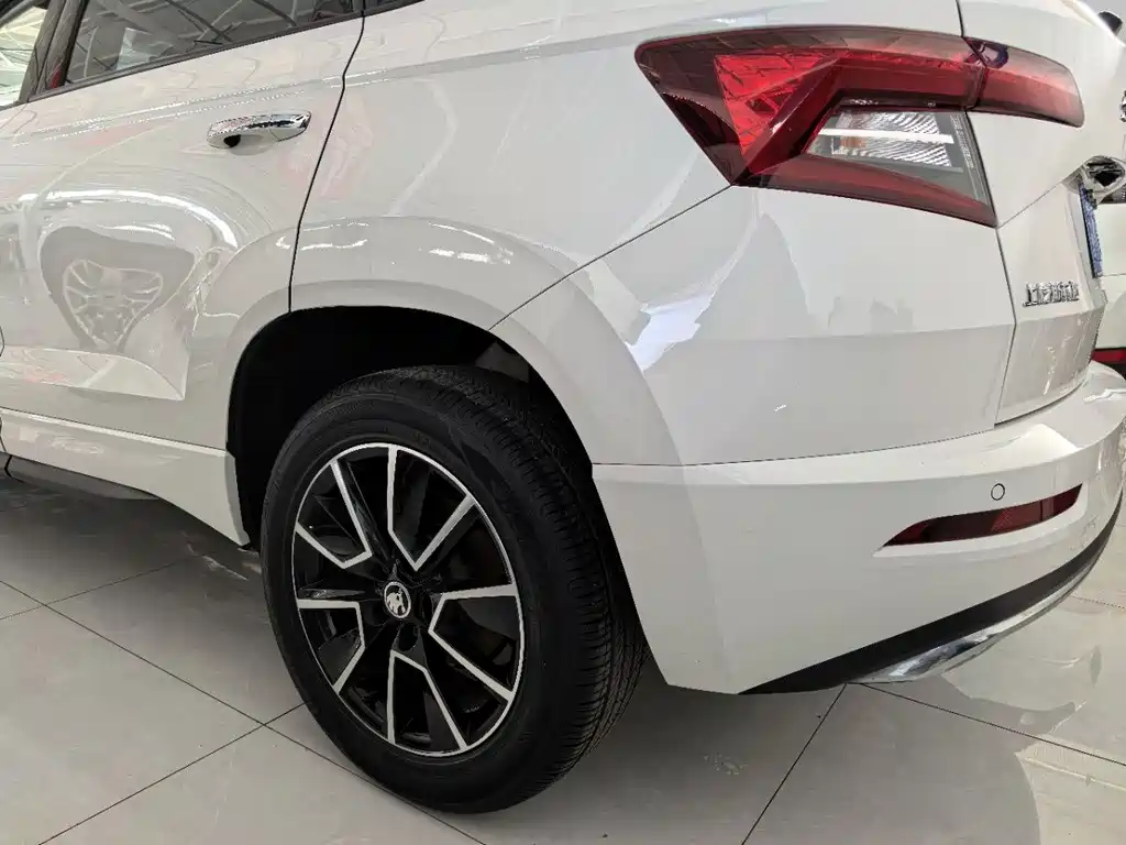 Škoda Karoq 2022 TSI280 Premium Edition 2022 - thumbnail 12