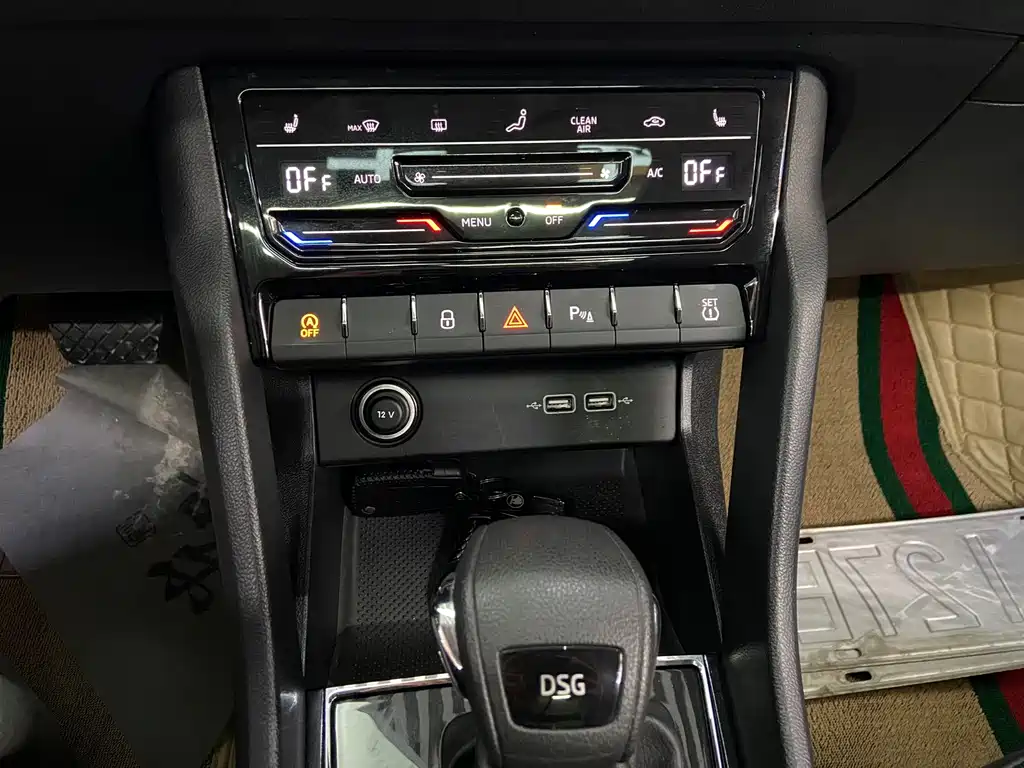 Skoda Karoq 2022 TSI280 Luxury Edition 2022 - thumbnail 22