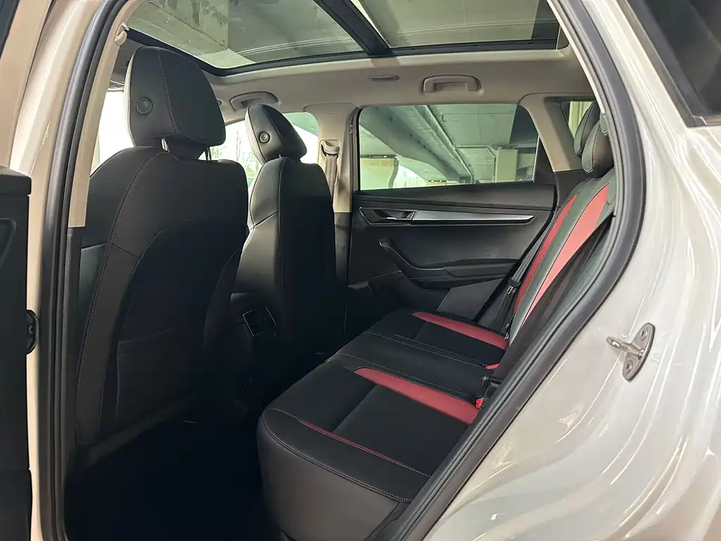 Skoda Karoq 2022 TSI280 Smart Shine Edition 2022 - thumbnail 5