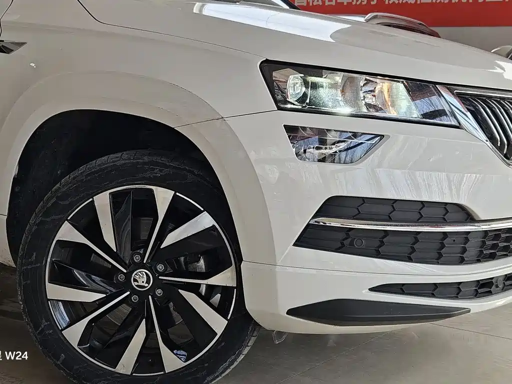 Škoda Karoq 2022 TSI280 Prestige Edition 2022 - thumbnail 3