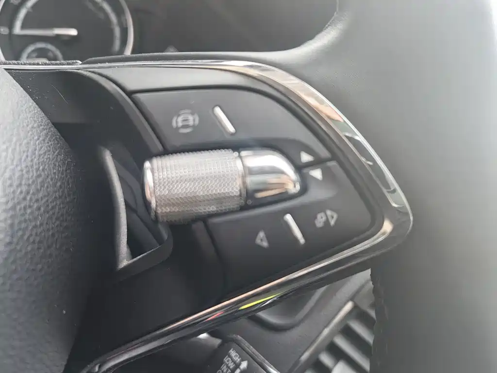 Škoda Karoq 2022 TSI280 Prestige Edition 2022 - thumbnail 22