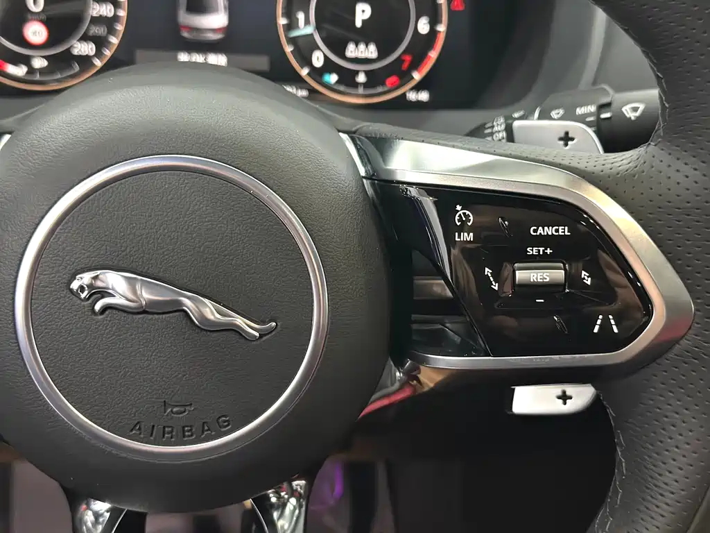 Jaguar Jaguar XEL 2023 2.0T 250PS R-DYNAMIC S Sport 2023 - thumbnail 8