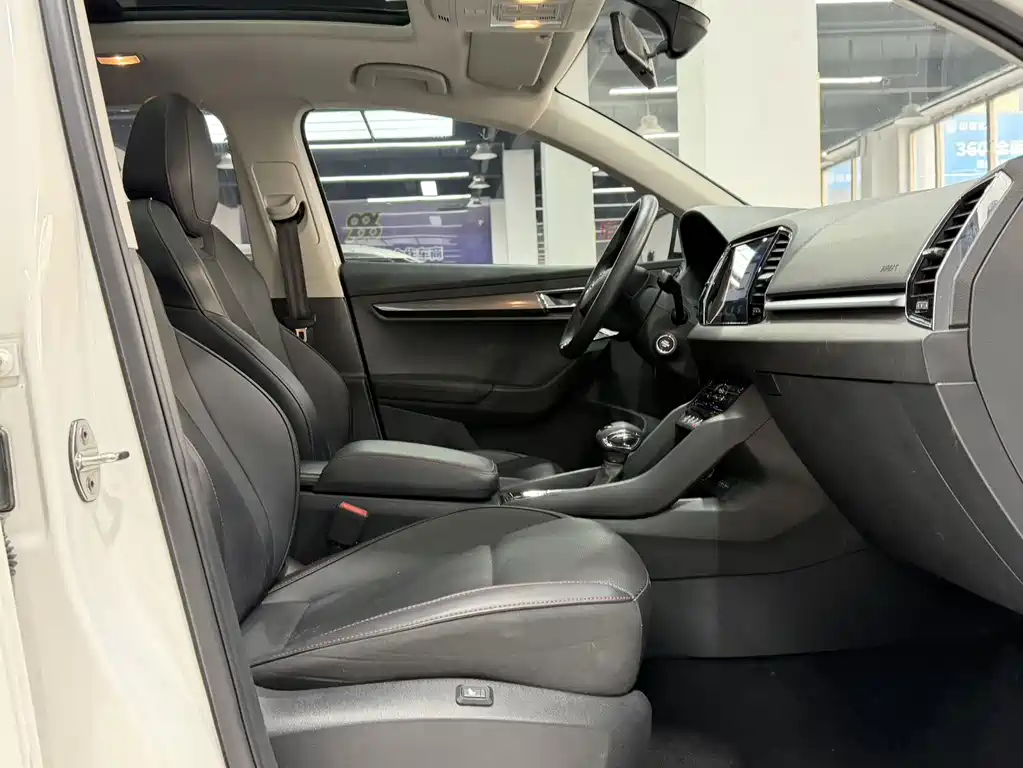 Škoda Karoq 2022 TSI280 Premium 2022 - thumbnail 14