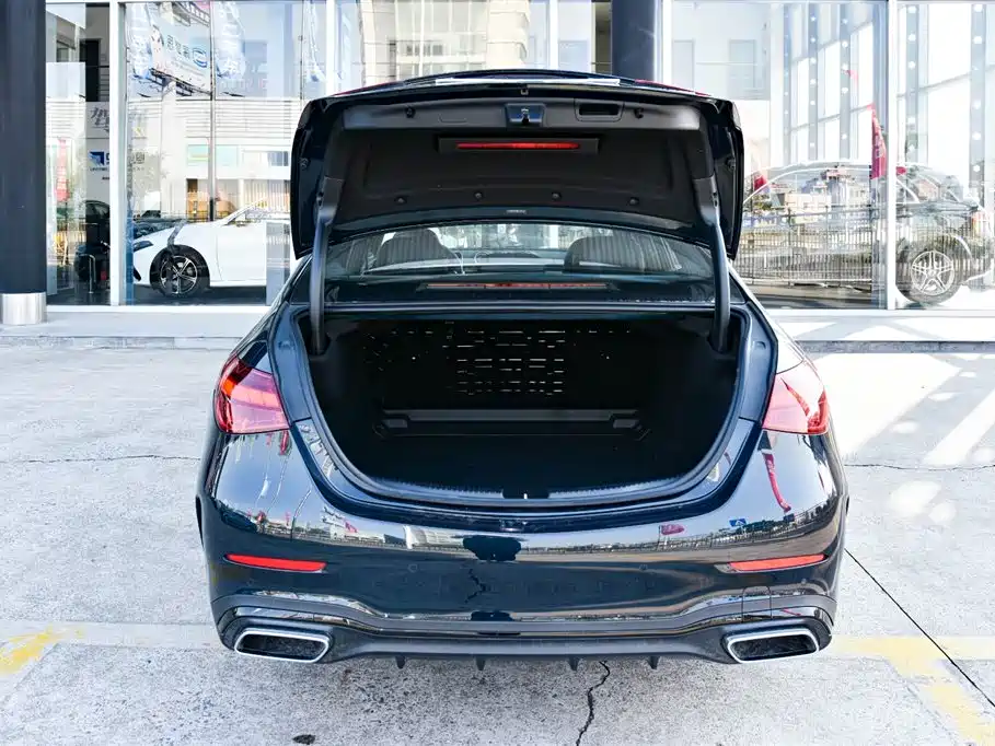 Mercedes-Benz Mercedes-Benz C-Class 2023 Facelift C 260 L Night Sport Edition 2023 - thumbnail 20
