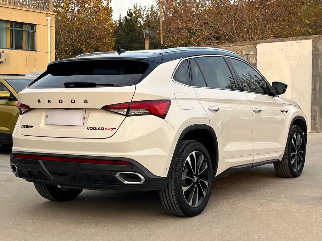 Skoda Kodiaq GT 2022 TSI330 FWD Luxury Edition 2023 - thumbnail 3
