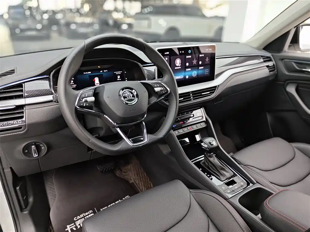 Škoda Kodiaq GT 2022 TSI330 FWD Luxury Edition 2023 - thumbnail 6