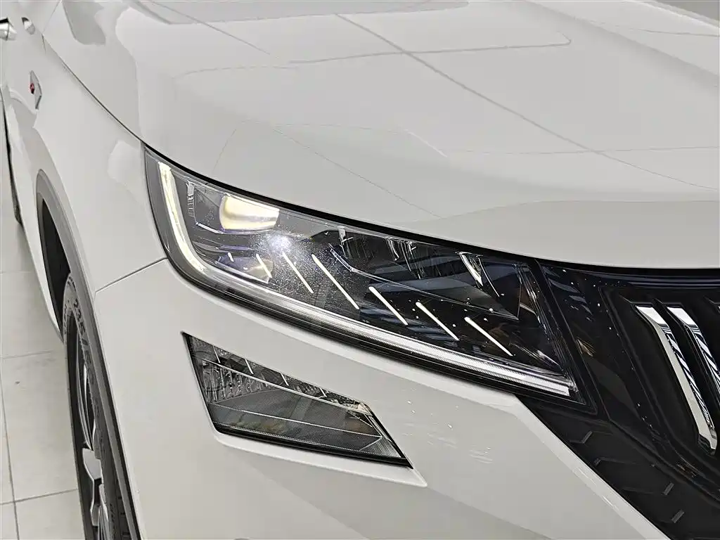 Škoda Kodiaq GT 2022 TSI330 FWD Luxury Edition 2023 - thumbnail 28