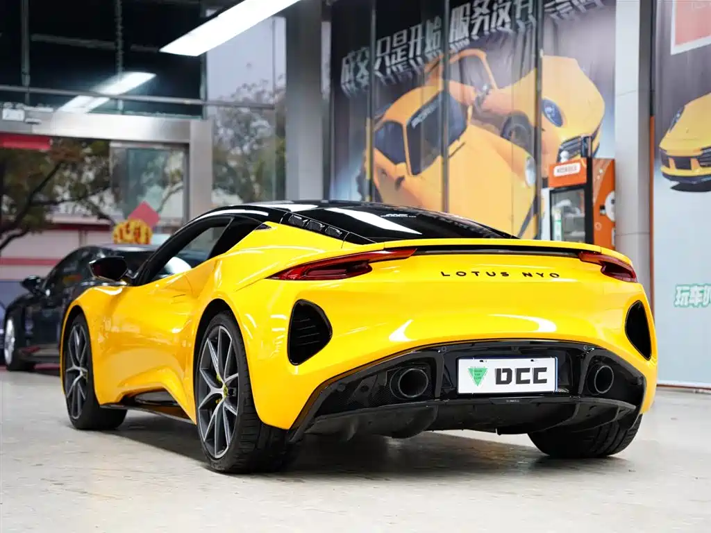 Lotus Sports Car EMIRA 2021 2.0T DCT First Edition 2025 - thumbnail 2