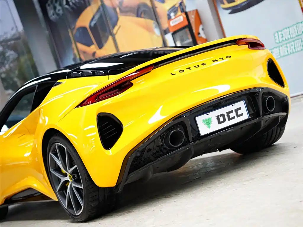 Lotus Sports Car EMIRA 2021 2.0T DCT First Edition 2025 - thumbnail 3