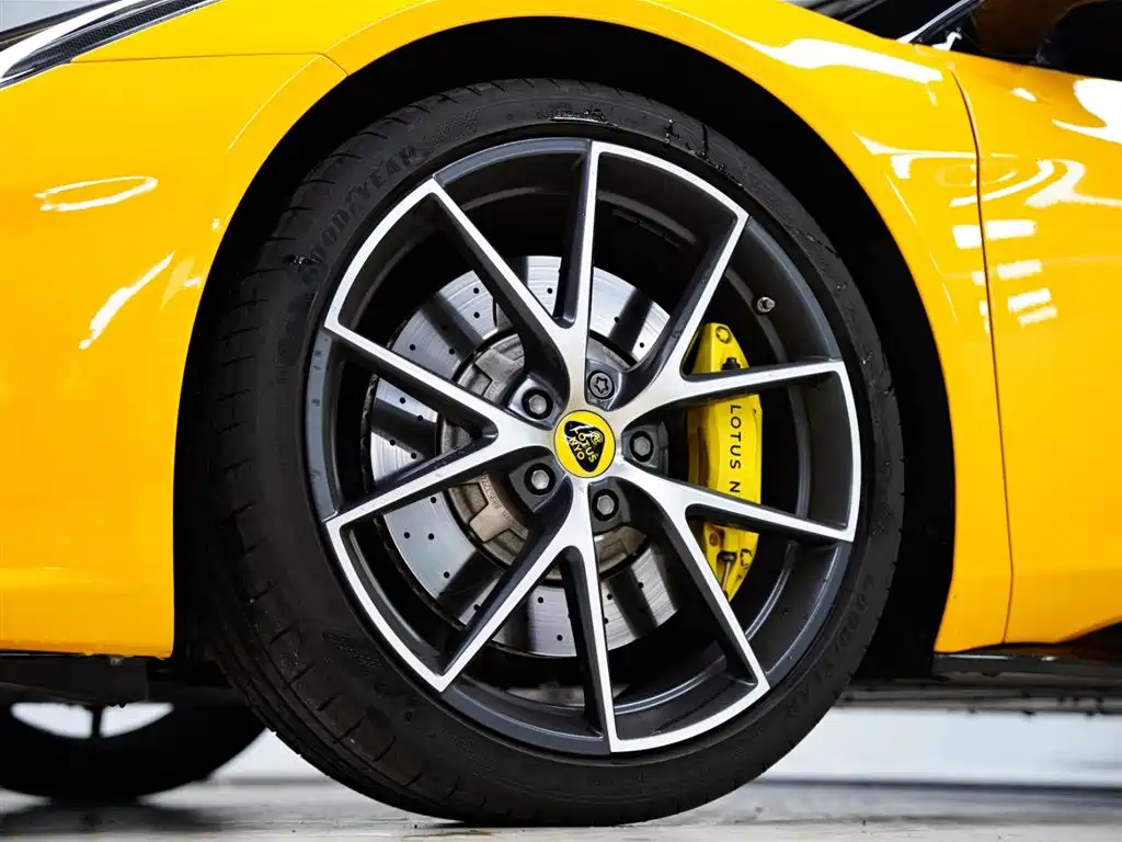 Lotus Sports Car EMIRA 2021 2.0T DCT First Edition 2025 - thumbnail 23