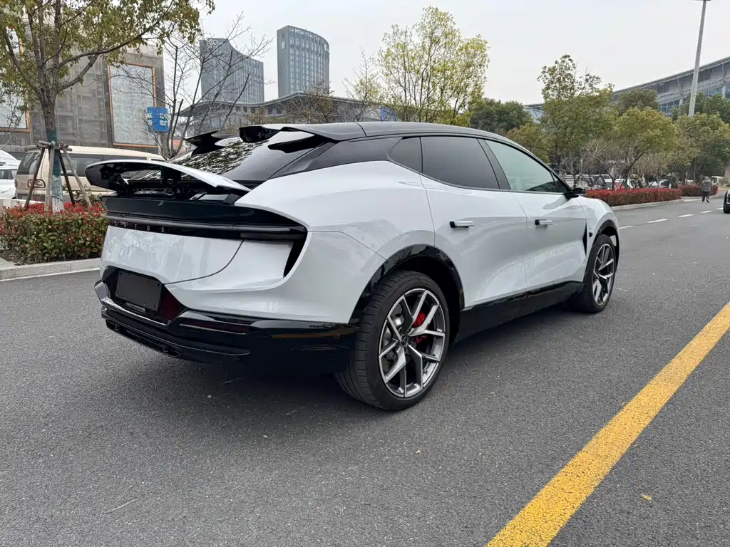 Lotus Sports Car ELETRE 2025 600 Luxury Edition 2025 - thumbnail 11