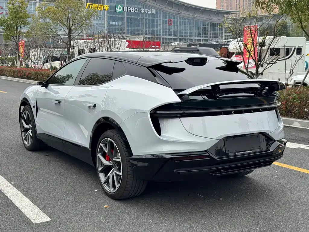 Lotus Sports Car ELETRE 2025 600 Luxury Edition 2025 - thumbnail 12