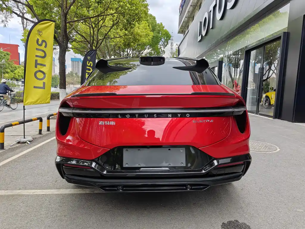 Lotus Sports Car ELETRE 2023 ELETRE S+ 2023 - thumbnail 3