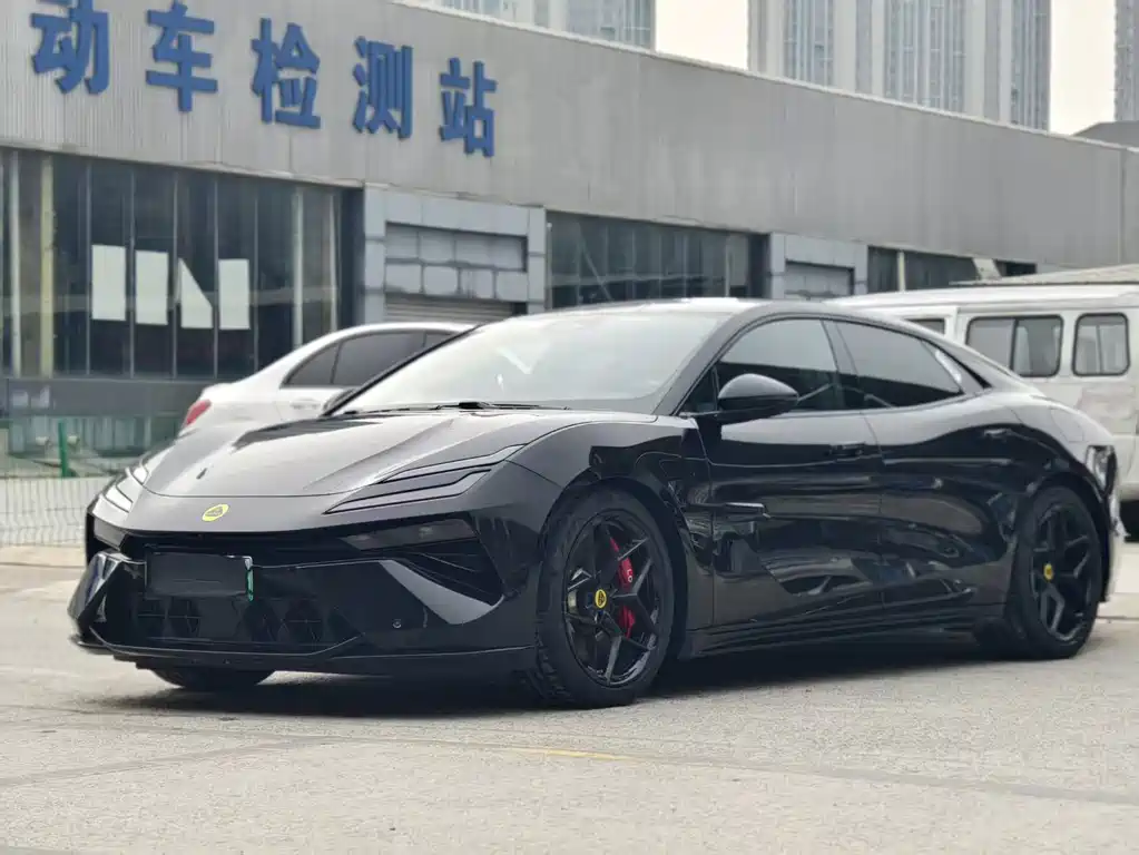 Lotus Sports Car EMEYA 2025 600 Luxury Edition 2026 - thumbnail 2