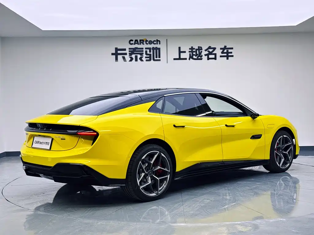 Lotus Sports Car EMEYA 2025 600 Luxury Edition 2026 - thumbnail 5