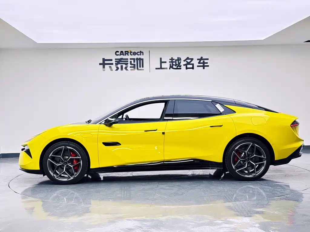 Lotus Sports Car EMEYA 2025 600 Luxury Edition 2026 - thumbnail 8