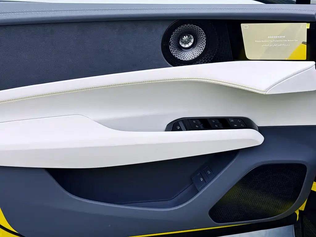 Lotus Sports Car EMEYA 2026 900 4-Door 2026 - thumbnail 22