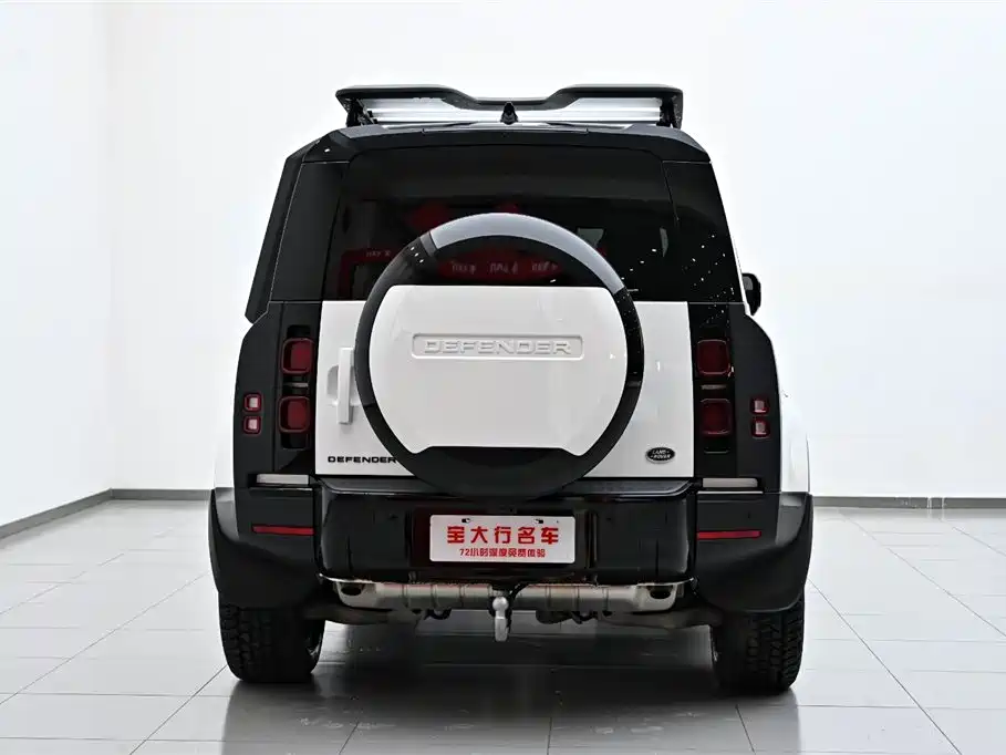 Land Rover Land Rover Defender 2024 110 3.0T P400 Dark Edition 2024 - thumbnail 8