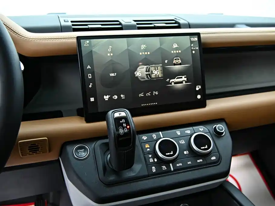 Land Rover Land Rover Defender 2024 110 3.0T P400 Dark Edition 2024 - thumbnail 22