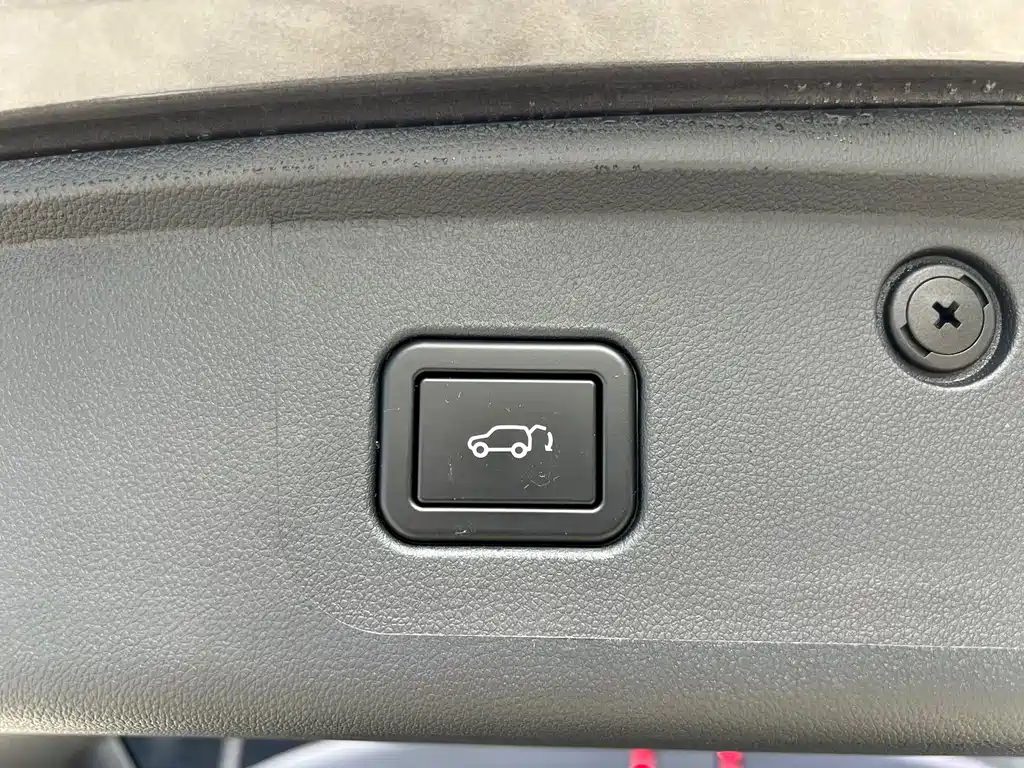 Changan Changan CS75 PLUS 2022 Second Generation 1.5T Automatic Premium Model 2023 - thumbnail 24