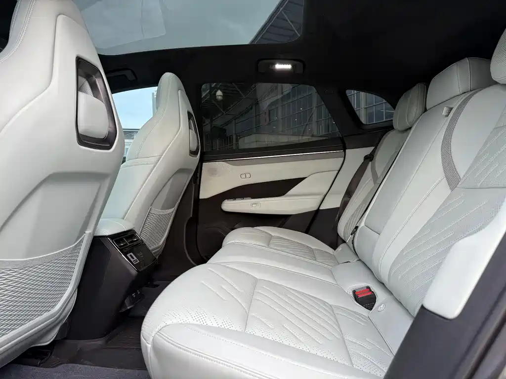 Zeekr Zeekr 001 2024 YOU Edition 100kWh AWD 2024 - thumbnail 10