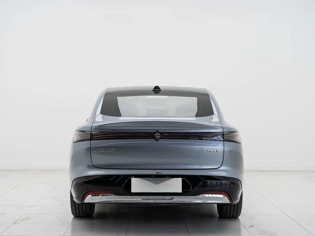 Baojun Baojun Xiangjing 2025 Plug-in Hybrid 140km Luxury Edition 2025 - thumbnail 4