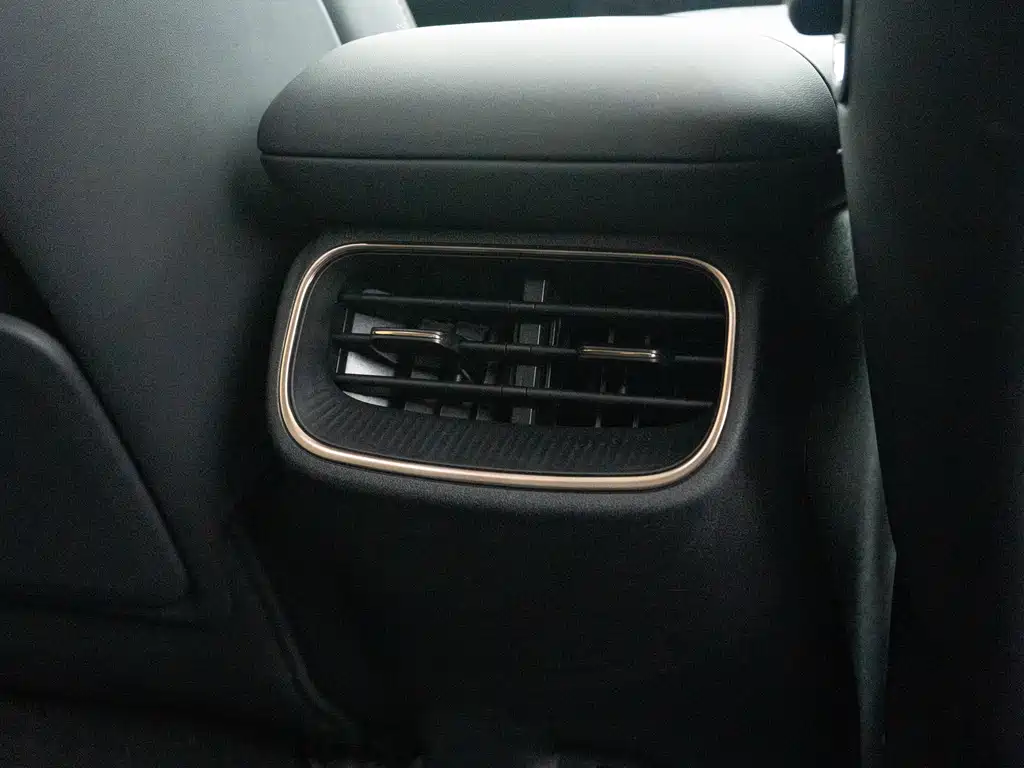 Baojun Baojun Xiangjing 2025 Plug-in Hybrid 140km Luxury Edition 2025 - thumbnail 10