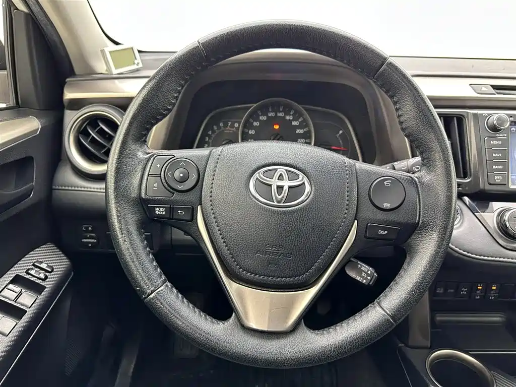Toyota RAV4 2015 2.5L Automatic AWD Premium Edition 2015 - thumbnail 9