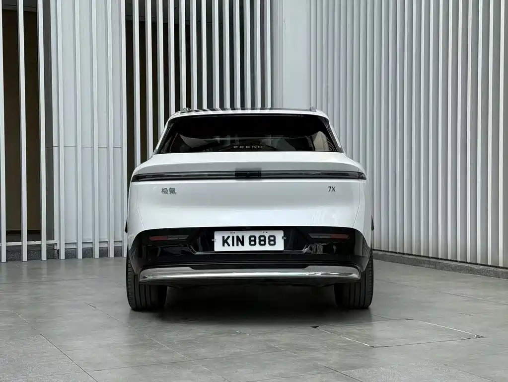 Zeekr Zeekr 7X 2025 75kWh RWD Smart Drive Edition 2024 - thumbnail 3
