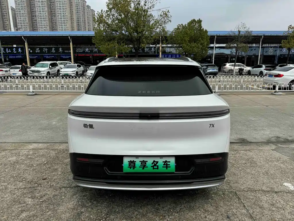 Zeekr ZEEKR 7X 2025 75kWh RWD Smart Drive Edition 2025 - thumbnail 6