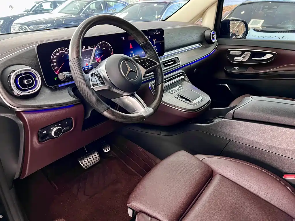 Mercedes-Benz Mercedes-Benz V-Class 2024 V 300 Exclusive Edition 2025 - thumbnail 7