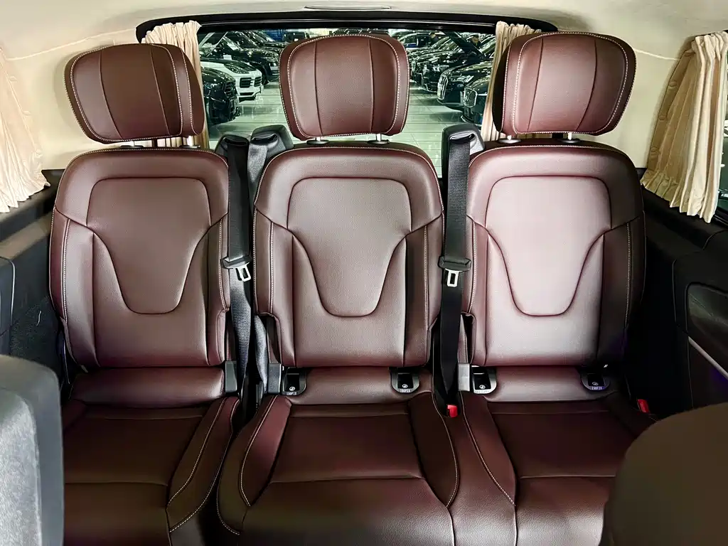 Mercedes-Benz Mercedes-Benz V-Class 2024 V 300 Exclusive Edition 2025 - thumbnail 11