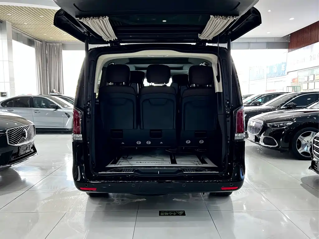 Mercedes-Benz Mercedes-Benz V-Class 2024 V 300 Exclusive Edition 2025 - thumbnail 26