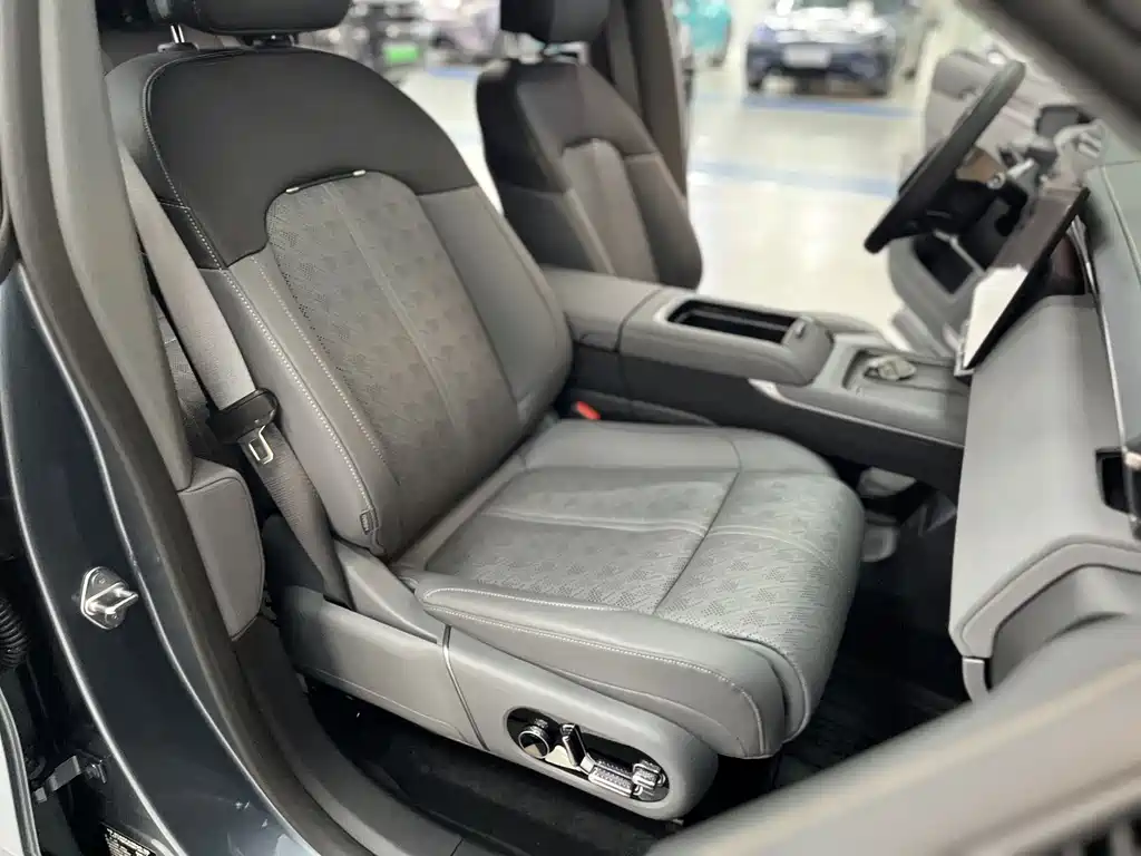Zeekr Zeekr 7X 2025 100kWh Long Range Rear Drive Intelligent Driving Edition 2026 - thumbnail 5