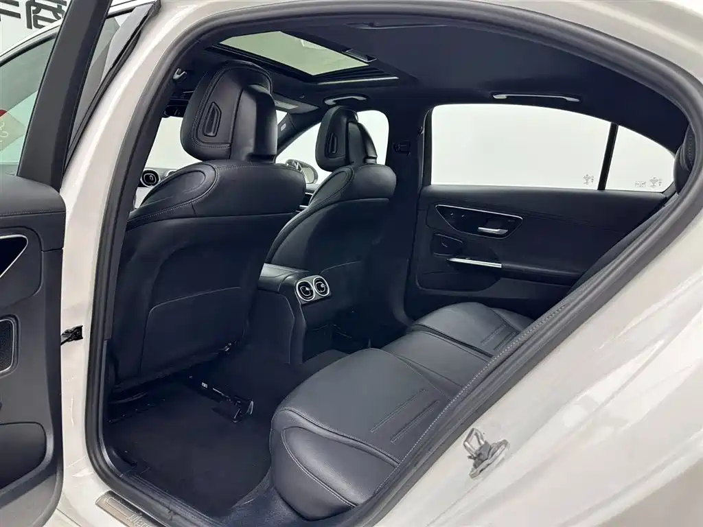Mercedes-Benz Mercedes-Benz C-Class 2022 C 200 L Sport Edition 2022 - thumbnail 17