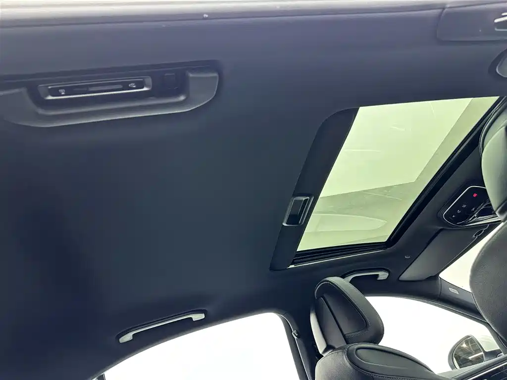 Mercedes-Benz Mercedes-Benz C-Class 2022 C 200 L Sport Edition 2022 - thumbnail 18