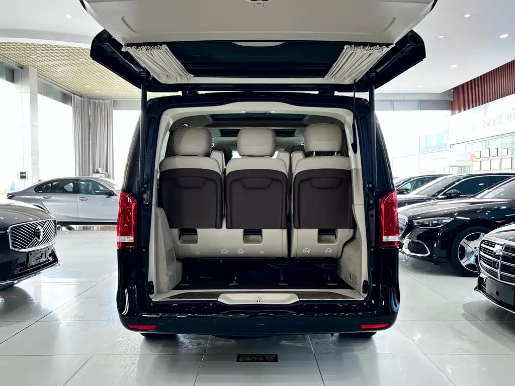 Mercedes-Benz Mercedes-Benz V-Class 2022 V 260 L Navigation Edition 2024 - thumbnail 25