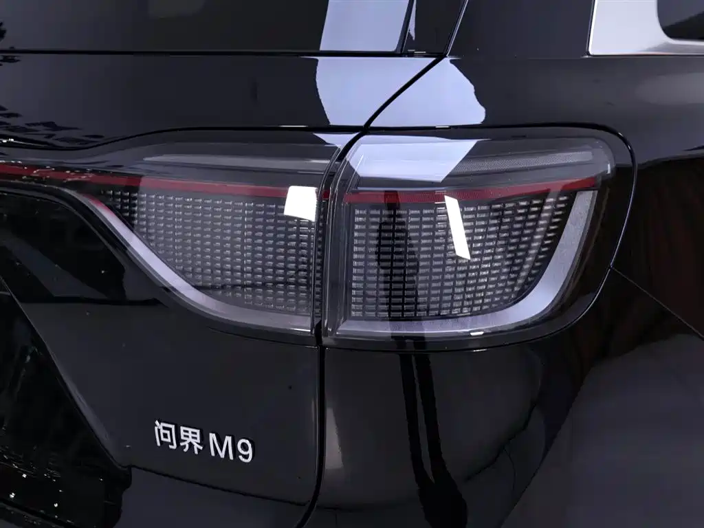 AITO M9 Aito M9 2024 Extended Range Ultra 42kWh 6-seater 2025 - thumbnail 9