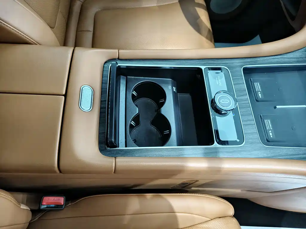 AITO M9 Aito M9 2024 Extended Range Ultra 52kWh 5-seat 2024 - thumbnail 14