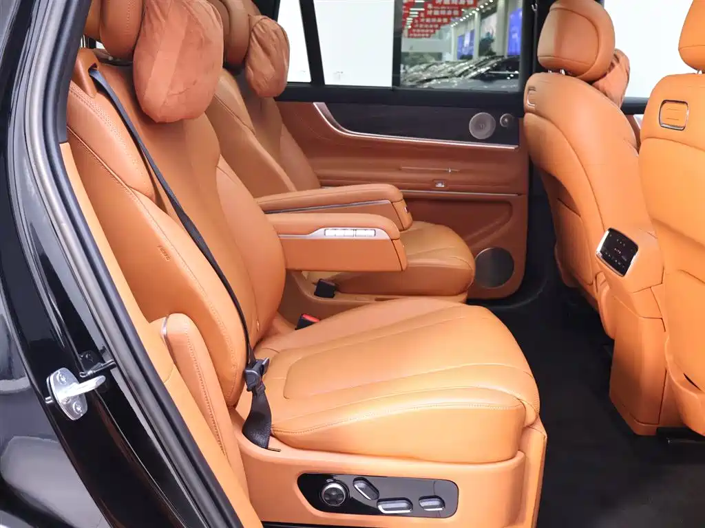 AITO M9 Aito M9 2024 Extended Range Ultra 42kWh 6-seater 2025 - thumbnail 22