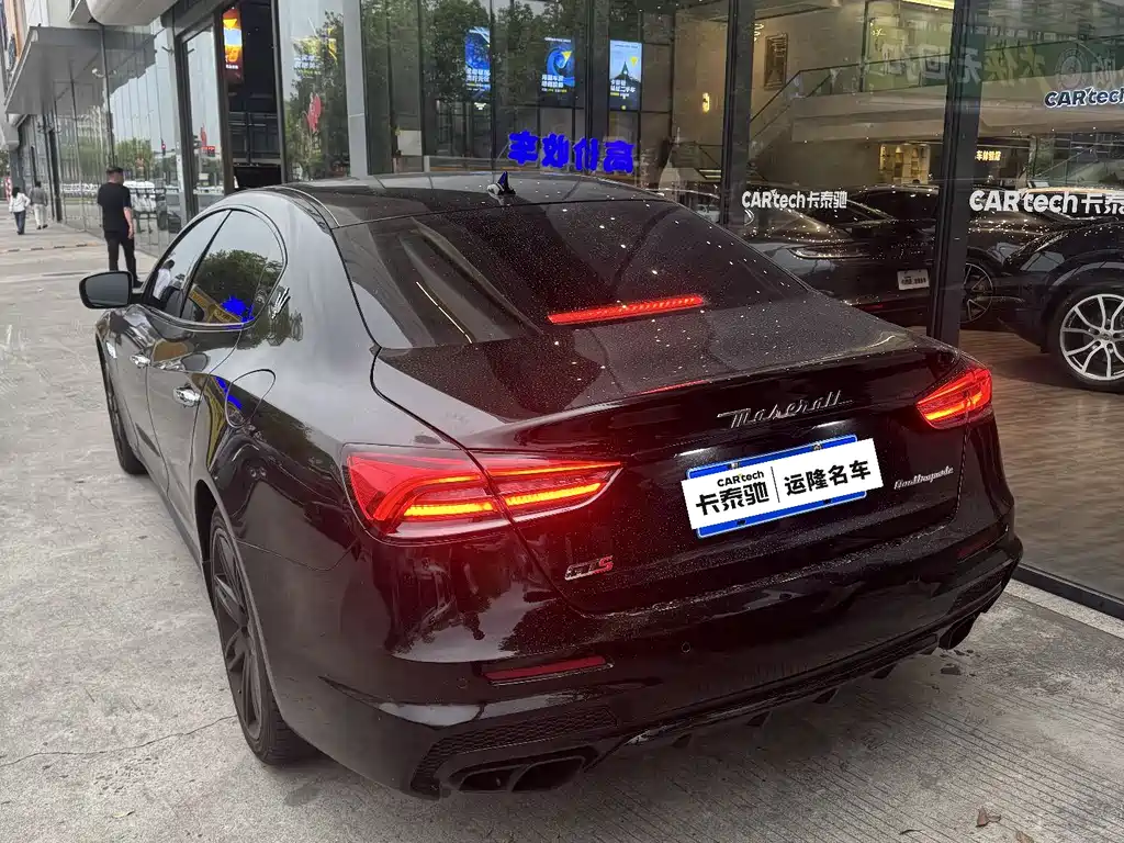 Maserati Chrysler 300C 2013 3.8L Standard Edition 2014 - thumbnail 2
