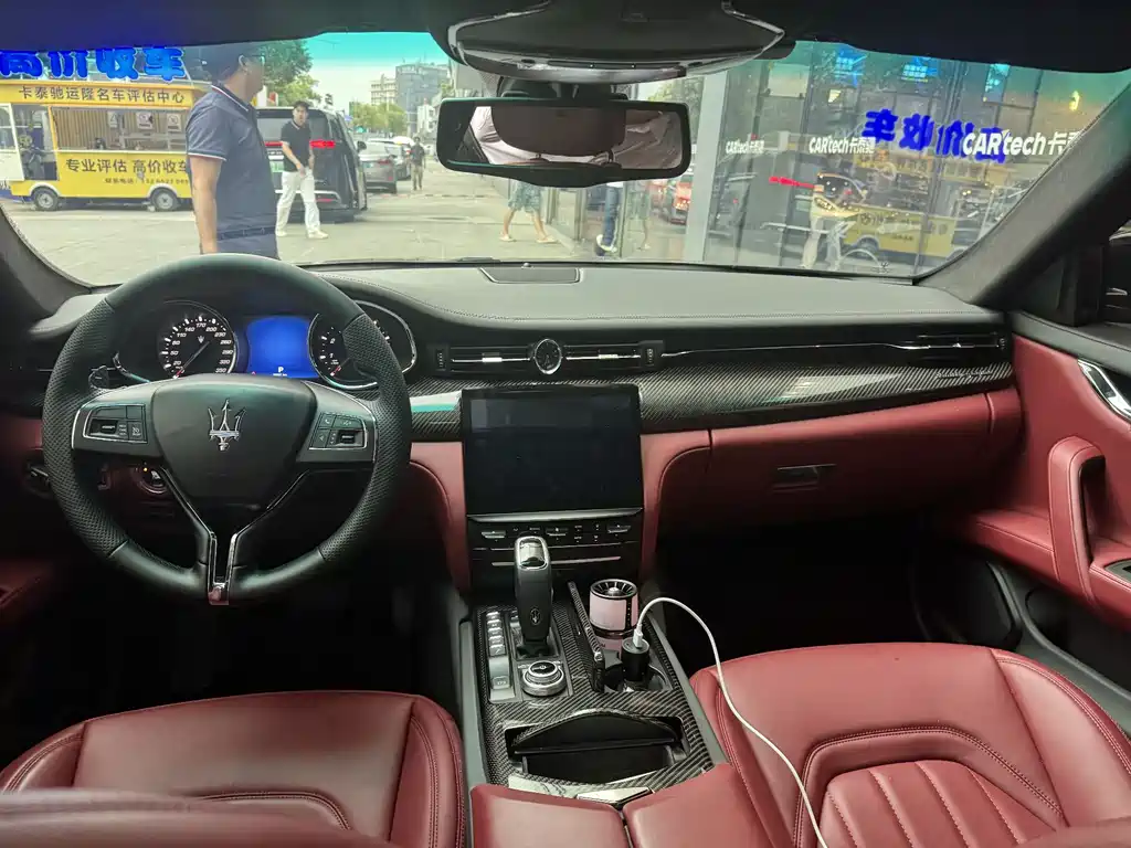 Maserati Chrysler 300C 2013 3.8L Standard Edition 2014 - thumbnail 6