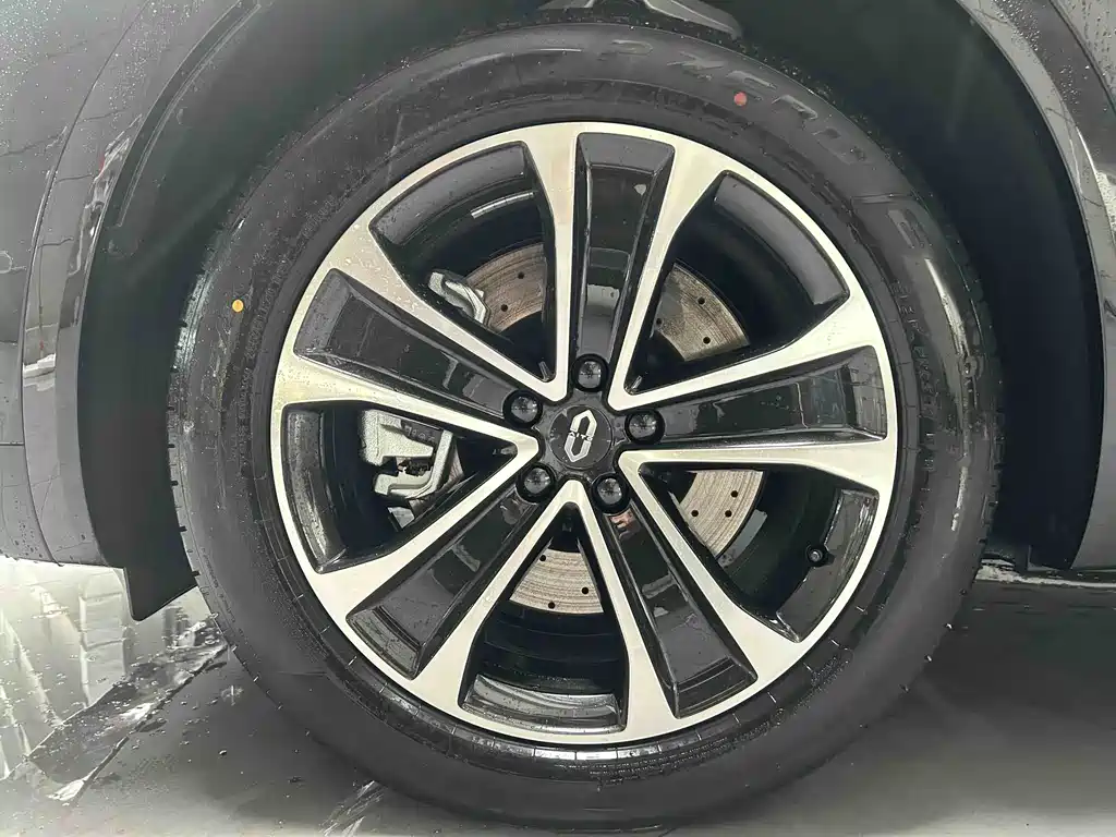 AITO Aito M7 2026 Extended Range Pro+ AWD 5-Seat 2026 - thumbnail 13