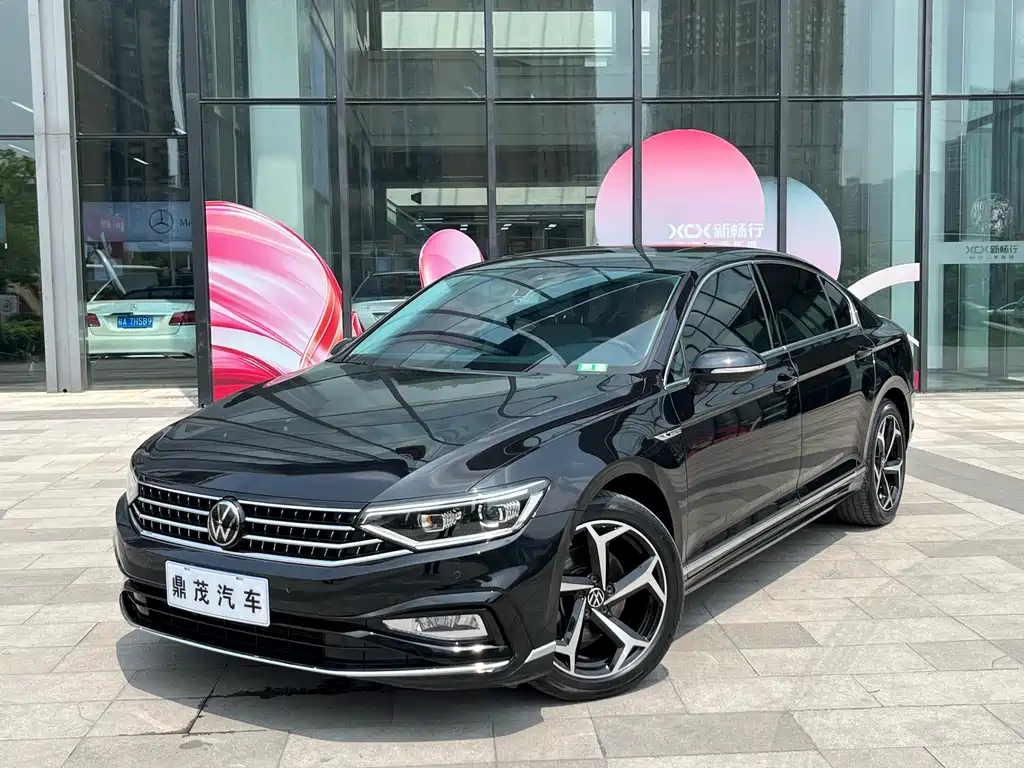 Volkswagen Magotan 2023 2 Million Units Commemorative Edition 330TSI DSG Luxury Model 2024 - thumbnail 26
