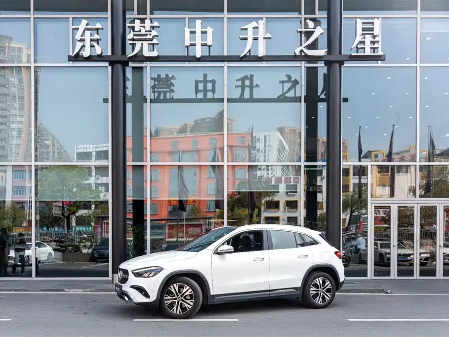 Mercedes-Benz Mercedes-Benz GLA 2024 GLA 220 2024 - thumbnail 3