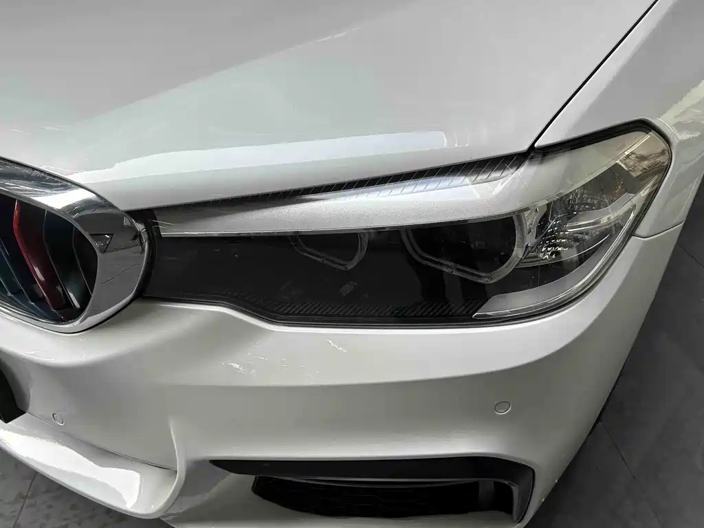 BMW BMW 5 Series 2018 Model Year Facelift 530Li Leading Edition M Sport Package 2019 - thumbnail 3