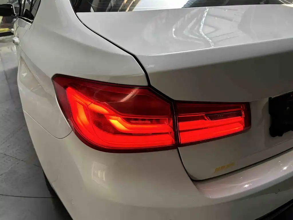 BMW BMW 5 Series 2018 Model Year Facelift 530Li Leading Edition M Sport Package 2019 - thumbnail 17